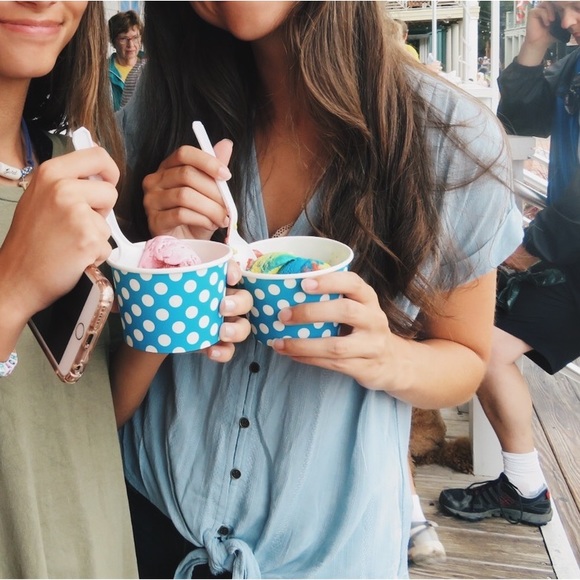 Universal Thread Short Sleeve Button-Up - Picture 4 of 6